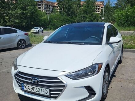 Білий Хендай Елантра, об'ємом двигуна 2 л та пробігом 139 тис. км за 9500 $, фото 1 на Automoto.ua