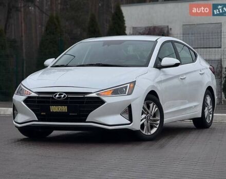 Білий Хендай Елантра, об'ємом двигуна 2 л та пробігом 84 тис. км за 13600 $, фото 1 на Automoto.ua