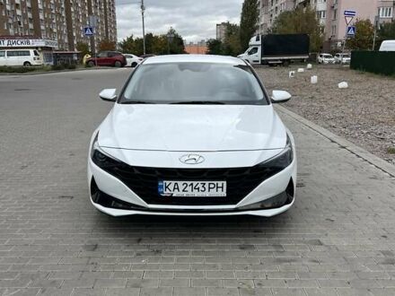 Белый Хендай Элантра, объемом двигателя 2 л и пробегом 56 тыс. км за 16800 $, фото 1 на Automoto.ua