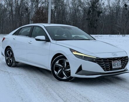 Белый Хендай Элантра, объемом двигателя 2 л и пробегом 56 тыс. км за 18600 $, фото 1 на Automoto.ua