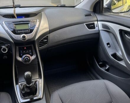 Бежевый Хендай Элантра, объемом двигателя 1.6 л и пробегом 85 тыс. км за 10000 $, фото 15 на Automoto.ua