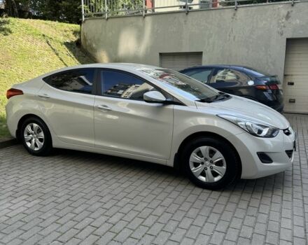 Бежевый Хендай Элантра, объемом двигателя 1.6 л и пробегом 85 тыс. км за 10000 $, фото 4 на Automoto.ua