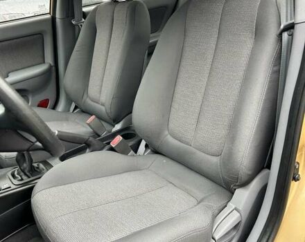 Хендай Элантра 2004 в Сумах на Automoto.ua Бежевый Хендай Элантра, объемом двигателя 1.6 л и пробегом 83 тыс. км за 5700 $, фото 19 на Automoto.ua