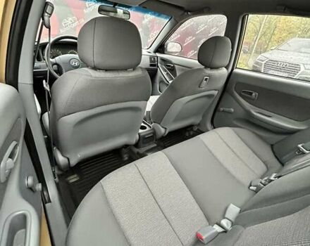 Хендай Элантра 2004 в Сумах на Automoto.ua Бежевый Хендай Элантра, объемом двигателя 1.6 л и пробегом 83 тыс. км за 5700 $, фото 11 на Automoto.ua