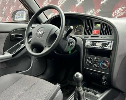 Бежевый Хендай Элантра, объемом двигателя 1.6 л и пробегом 83 тыс. км за 5400 $, фото 22 на Automoto.ua