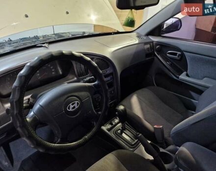 Бежевый Хендай Элантра, объемом двигателя 1.98 л и пробегом 320 тыс. км за 3300 $, фото 8 на Automoto.ua