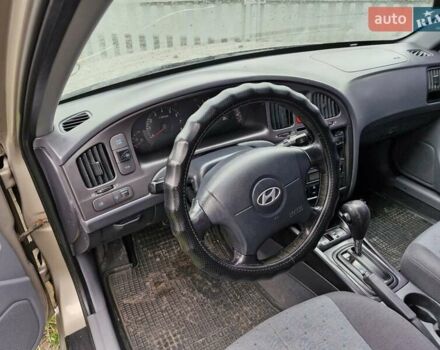 Бежевый Хендай Элантра, объемом двигателя 1.98 л и пробегом 320 тыс. км за 3200 $, фото 8 на Automoto.ua