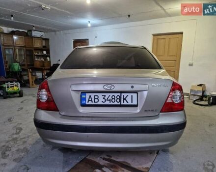 Бежевый Хендай Элантра, объемом двигателя 1.98 л и пробегом 320 тыс. км за 3300 $, фото 4 на Automoto.ua