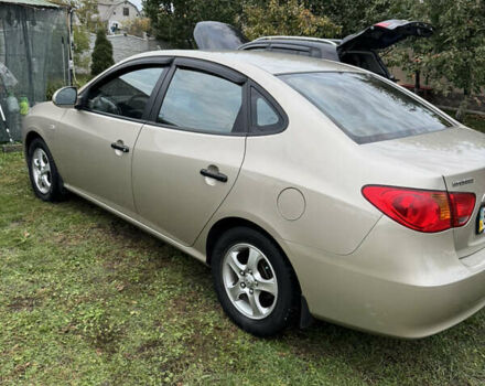 Бежевий Хендай Елантра, об'ємом двигуна 1.6 л та пробігом 174 тис. км за 6200 $, фото 1 на Automoto.ua