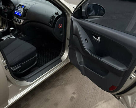 Бежевий Хендай Елантра, об'ємом двигуна 1.59 л та пробігом 290 тис. км за 6400 $, фото 21 на Automoto.ua