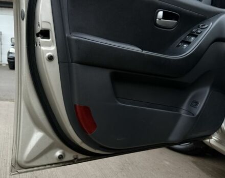 Бежевый Хендай Элантра, объемом двигателя 1.6 л и пробегом 270 тыс. км за 6400 $, фото 11 на Automoto.ua