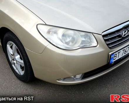 Бежевый Хендай Элантра, объемом двигателя 1.6 л и пробегом 256 тыс. км за 4850 $, фото 5 на Automoto.ua