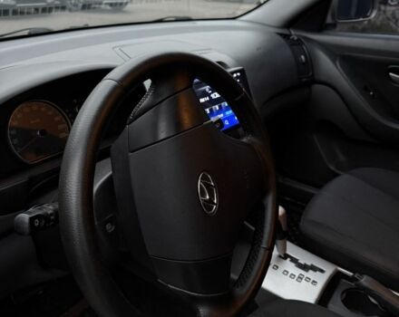 Бежевый Хендай Элантра, объемом двигателя 1.6 л и пробегом 270 тыс. км за 6400 $, фото 10 на Automoto.ua