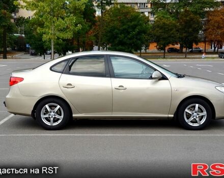 Бежевый Хендай Элантра, объемом двигателя 1.6 л и пробегом 256 тыс. км за 4850 $, фото 3 на Automoto.ua