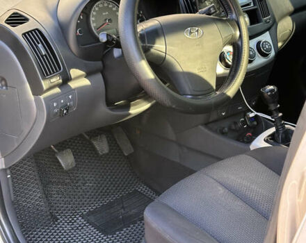 Хендай Элантра 2008 в Николаеве на Automoto.ua Бежевый Хендай Элантра, объемом двигателя 1.59 л и пробегом 138 тыс. км за 7000 $, фото 7 на Automoto.ua