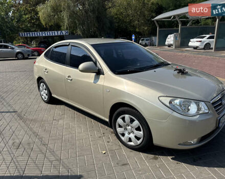 Бежевый Хендай Элантра, объемом двигателя 1.59 л и пробегом 270 тыс. км за 6500 $, фото 5 на Automoto.ua