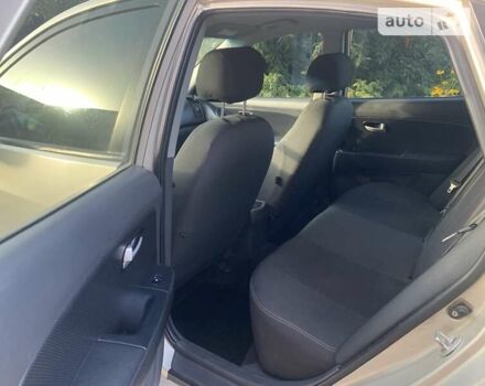 Бежевый Хендай Элантра, объемом двигателя 1.59 л и пробегом 143 тыс. км за 7200 $, фото 2 на Automoto.ua