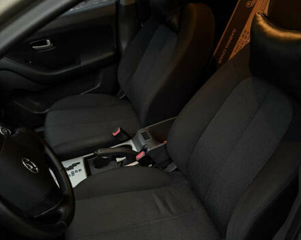 Бежевий Хендай Елантра, об'ємом двигуна 1.59 л та пробігом 290 тис. км за 6400 $, фото 16 на Automoto.ua