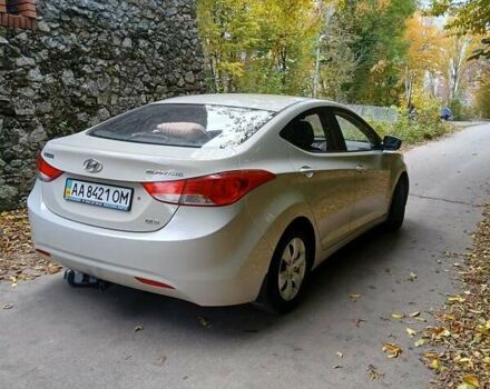 Бежевый Хендай Элантра, объемом двигателя 1.59 л и пробегом 179 тыс. км за 8900 $, фото 2 на Automoto.ua