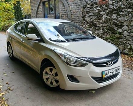 Бежевый Хендай Элантра, объемом двигателя 1.59 л и пробегом 179 тыс. км за 8900 $, фото 1 на Automoto.ua
