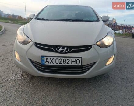Хендай Элантра 2011 в Киеве на Automoto.ua Бежевый Хендай Элантра, объемом двигателя 1.8 л и пробегом 199 тыс. км за 7200 $, фото 10 на Automoto.ua