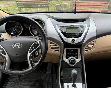 Бежевий Хендай Елантра, об'ємом двигуна 1.8 л та пробігом 158 тис. км за 9200 $, фото 13 на Automoto.ua