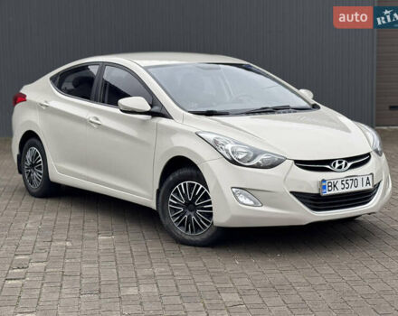 Бежевий Хендай Елантра, об'ємом двигуна 1.6 л та пробігом 185 тис. км за 9850 $, фото 4 на Automoto.ua