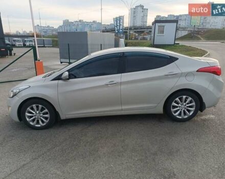 Хендай Элантра 2011 в Киеве на Automoto.ua Бежевый Хендай Элантра, объемом двигателя 1.8 л и пробегом 199 тыс. км за 7200 $, фото 4 на Automoto.ua