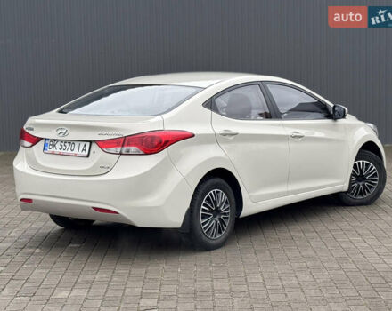 Бежевий Хендай Елантра, об'ємом двигуна 1.6 л та пробігом 185 тис. км за 9850 $, фото 13 на Automoto.ua