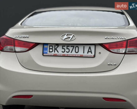 Бежевий Хендай Елантра, об'ємом двигуна 1.6 л та пробігом 185 тис. км за 9850 $, фото 11 на Automoto.ua