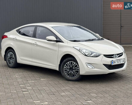 Бежевий Хендай Елантра, об'ємом двигуна 1.6 л та пробігом 185 тис. км за 9850 $, фото 5 на Automoto.ua