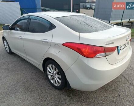 Хендай Элантра 2011 в Киеве на Automoto.ua Бежевый Хендай Элантра, объемом двигателя 1.8 л и пробегом 199 тыс. км за 7200 $, фото 6 на Automoto.ua