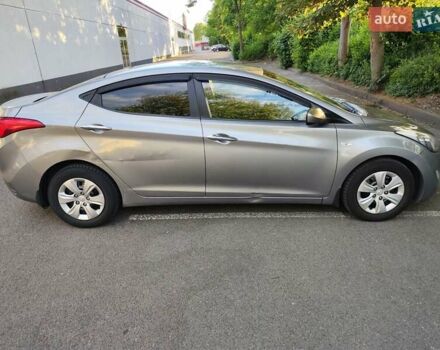 Бежевый Хендай Элантра, объемом двигателя 1.59 л и пробегом 233 тыс. км за 7500 $, фото 5 на Automoto.ua