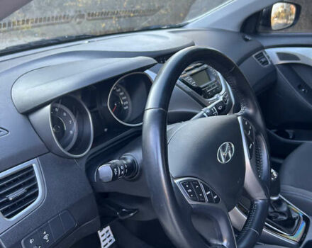 Бежевий Хендай Елантра, об'ємом двигуна 1.8 л та пробігом 15 тис. км за 10000 $, фото 17 на Automoto.ua