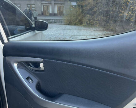 Бежевий Хендай Елантра, об'ємом двигуна 1.8 л та пробігом 15 тис. км за 10000 $, фото 22 на Automoto.ua