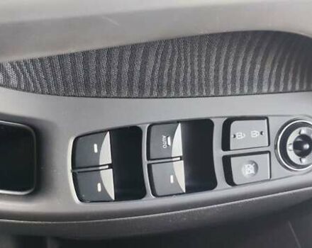 Бежевый Хендай Элантра, объемом двигателя 1.8 л и пробегом 17 тыс. км за 11850 $, фото 6 на Automoto.ua