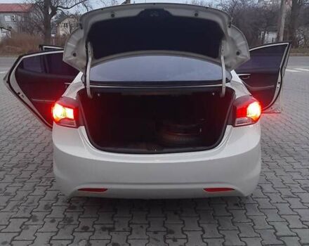 Бежевий Хендай Елантра, об'ємом двигуна 1.59 л та пробігом 137 тис. км за 8400 $, фото 24 на Automoto.ua