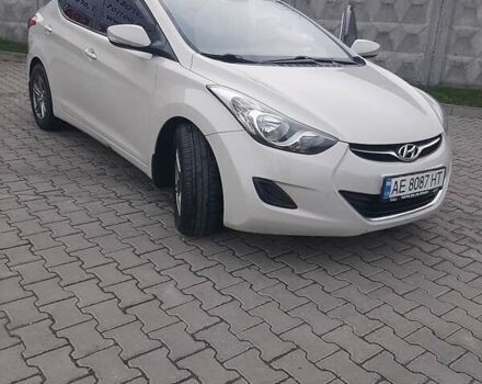 Бежевий Хендай Елантра, об'ємом двигуна 1.59 л та пробігом 137 тис. км за 8400 $, фото 1 на Automoto.ua