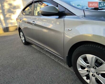 Бежевый Хендай Элантра, объемом двигателя 1.59 л и пробегом 233 тыс. км за 7500 $, фото 12 на Automoto.ua