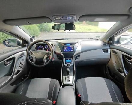 Бежевый Хендай Элантра, объемом двигателя 1.59 л и пробегом 233 тыс. км за 7500 $, фото 1 на Automoto.ua