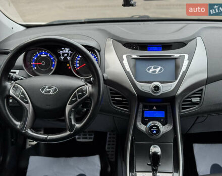 Бежевий Хендай Елантра, об'ємом двигуна 1.8 л та пробігом 154 тис. км за 9750 $, фото 23 на Automoto.ua