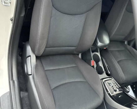 Бежевий Хендай Елантра, об'ємом двигуна 1.8 л та пробігом 154 тис. км за 9750 $, фото 33 на Automoto.ua