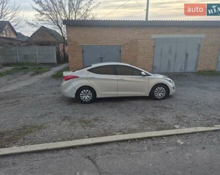 Бежевый Хендай Элантра, объемом двигателя 1.6 л и пробегом 220 тыс. км за 8200 $, фото 2 на Automoto.ua