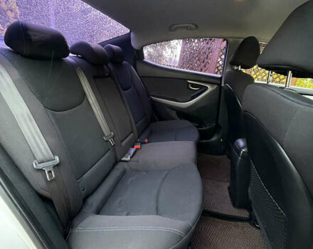 Хендай Элантра 2013 в Голованевске на Automoto.ua Бежевый Хендай Элантра, объемом двигателя 1.6 л и пробегом 130 тыс. км за 9900 $, фото 17 на Automoto.ua