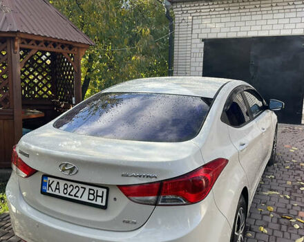 Хендай Элантра 2013 в Голованевске на Automoto.ua Бежевый Хендай Элантра, объемом двигателя 1.6 л и пробегом 130 тыс. км за 9900 $, фото 9 на Automoto.ua