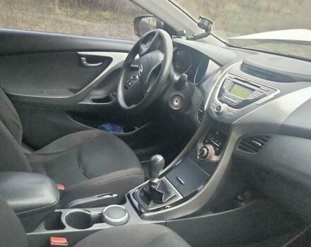 Бежевий Хендай Елантра, об'ємом двигуна 1.59 л та пробігом 116 тис. км за 4500 $, фото 3 на Automoto.ua