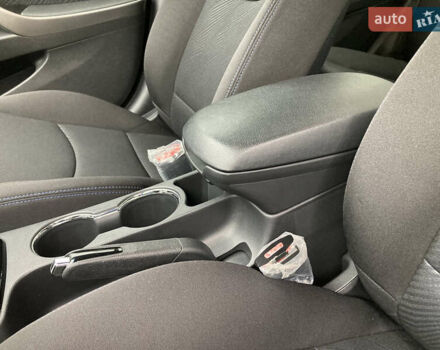 Бежевый Хендай Элантра, объемом двигателя 1.8 л и пробегом 8 тыс. км за 16999 $, фото 28 на Automoto.ua