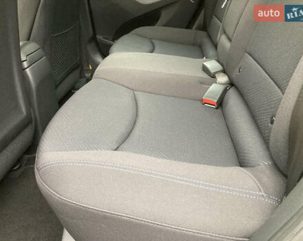 Бежевый Хендай Элантра, объемом двигателя 1.8 л и пробегом 8 тыс. км за 16999 $, фото 33 на Automoto.ua