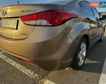 Бежевий Хендай Елантра, об'ємом двигуна 1.8 л та пробігом 163 тис. км за 9500 $, фото 24 на Automoto.ua