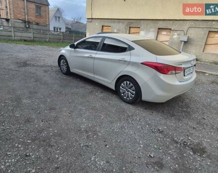 Бежевый Хендай Элантра, объемом двигателя 1.6 л и пробегом 220 тыс. км за 8200 $, фото 6 на Automoto.ua